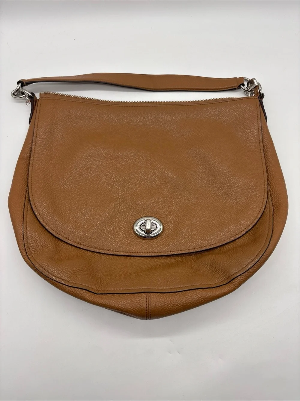 Coach Turnlock Hobo Tan Leather Shoulder Bag with Turn-Lock Closure